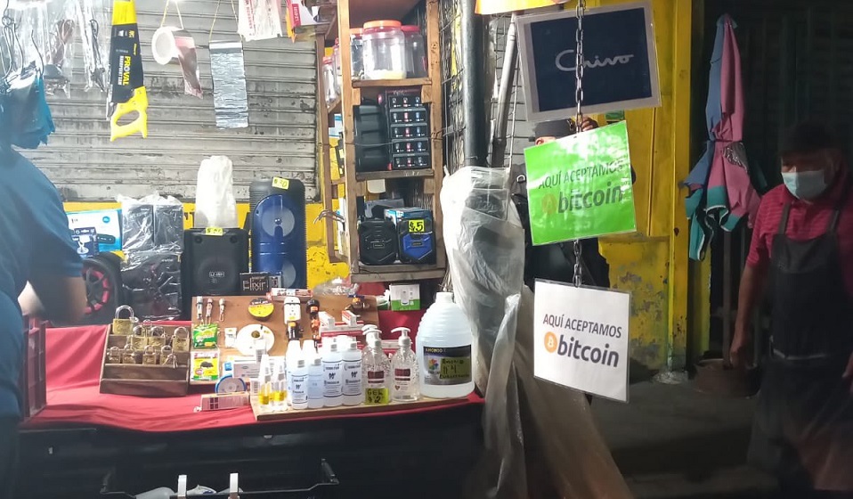 San Salvador, street vendors accept Bitcoin