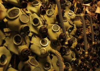 Bitcoin Maximalism, a bunch of gas masks