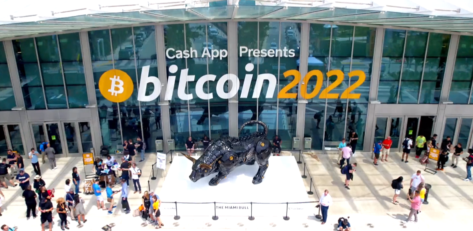 Bitcoin 2022, aerial view of the conference's entrance
