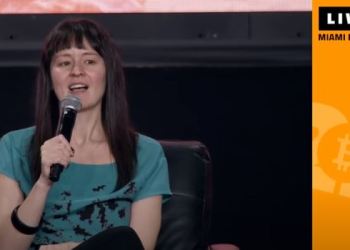 Bitcoin 2022, Elizabeth Stark on stage