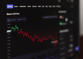 Earn With Maker (MKR) And BoostX While Crypto Giants Are Down