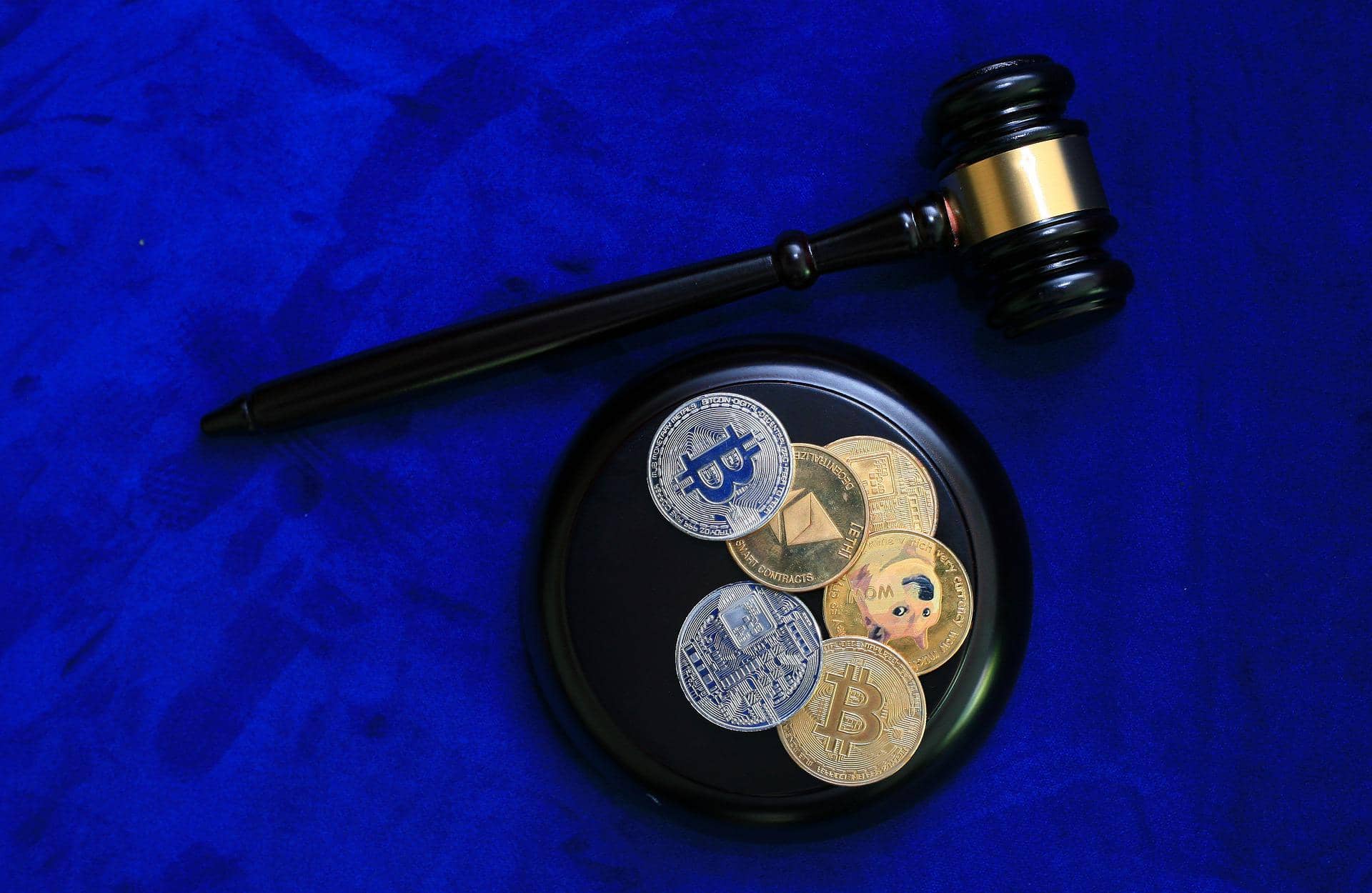 SEC Chair Warns Crypto Exchanges Working Against Users’ Interest