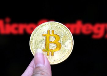 Microstrategy In Red: Paper Loss Amounts To $330 Million