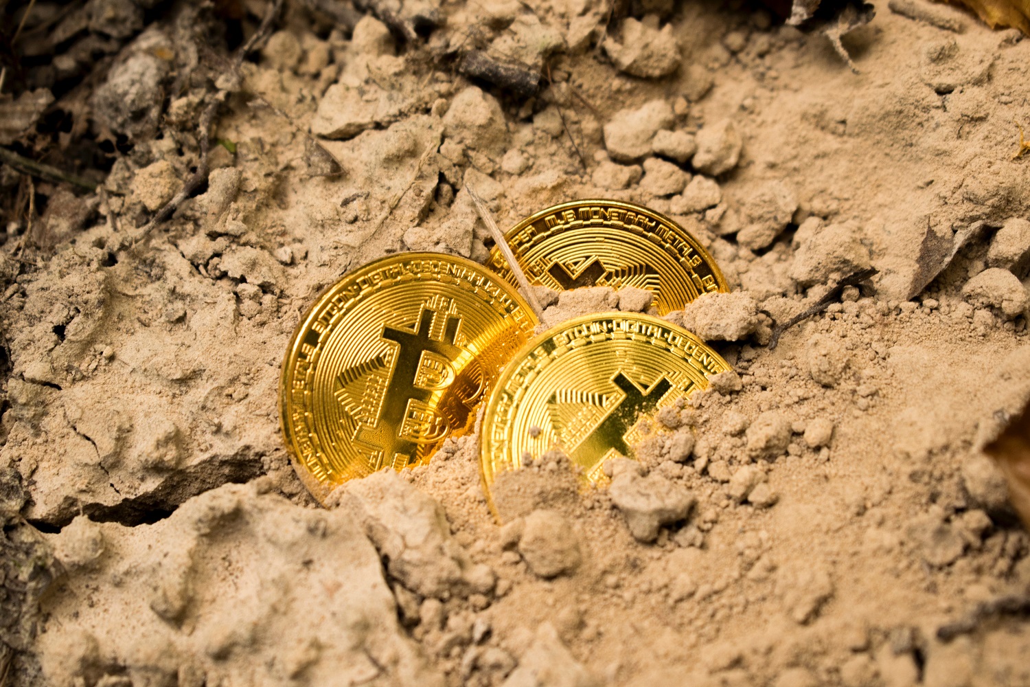 Bitcoin Hashrate Falls Down As Miner Revenues Stay Low