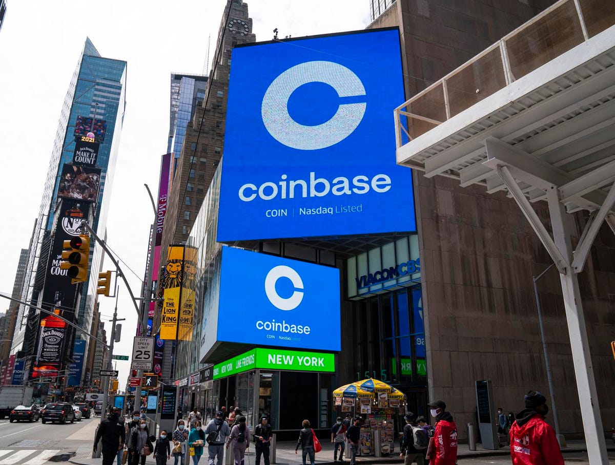 Binance Bitcoin Holdings Flips Coinbase Amid Insolvency Rumors