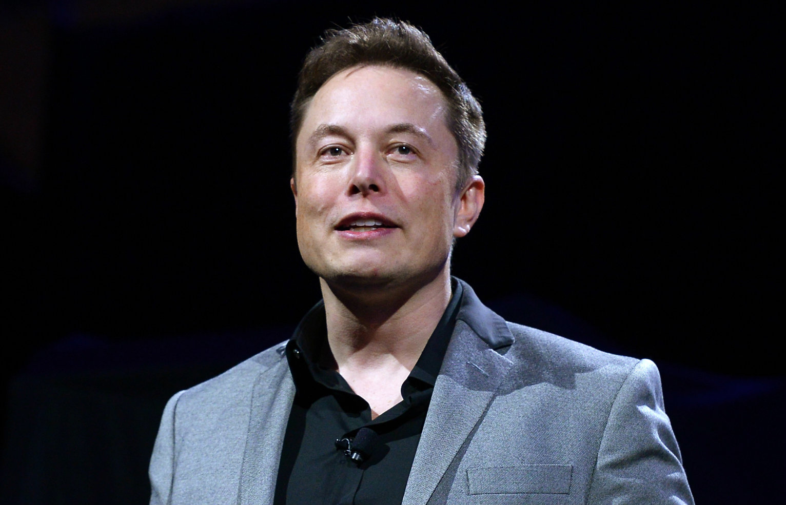 Elon Musk Sheds  Billion In Tesla Shares As Twitter Pushes Back