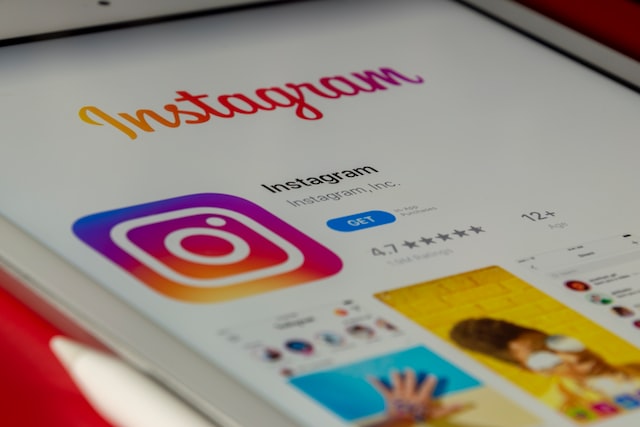 facebook-and-instagram-will-allow-users-to-connect-their-crypto-wallets