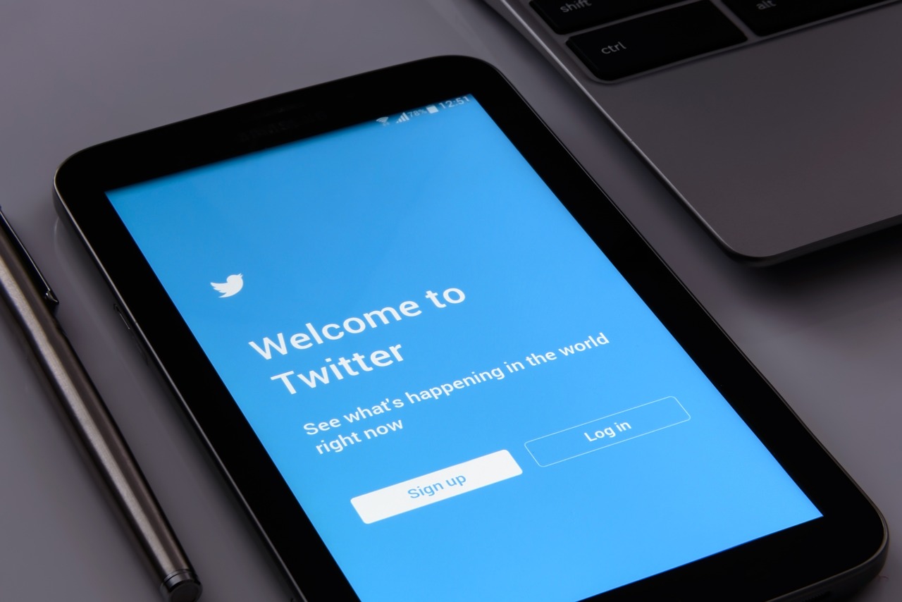 Twitter is a rolling out a new feature for some NFT platforms.