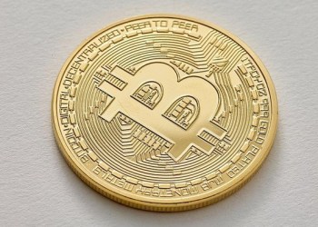 Bitcoin Price Prediction: What Other Cryptos to Consider Alongside BTC