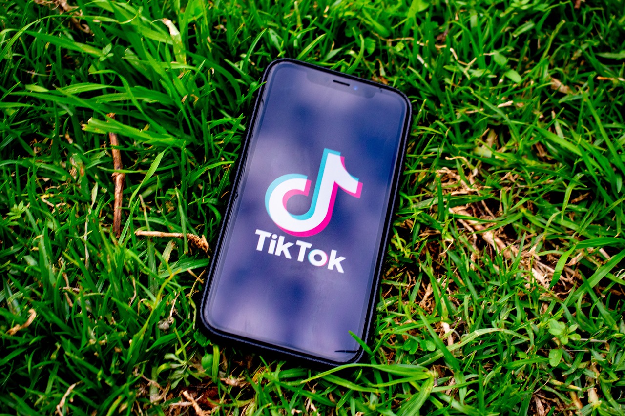 TikTok Videos on Crypto Investments Highly Misleading, Study Finds