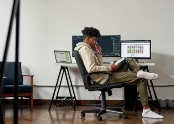 Will Shiba Inu ever reach 1 Cent or is Avorak AI the better investment?