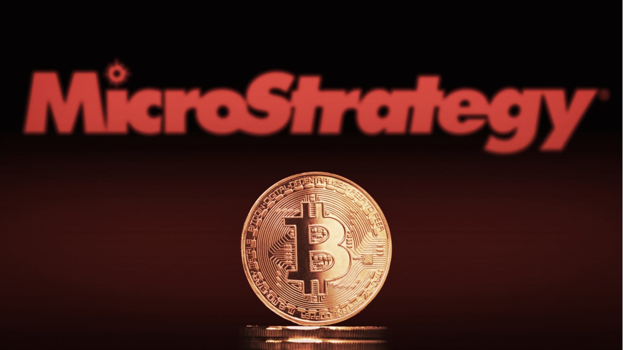 Read more about the article MicroStrategy Doubles Down on Bitcoin, Buys $347 Million More BTC