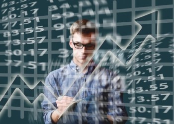 Heres how the FED affects crypto prices, and how Avorak helps trade the volatility