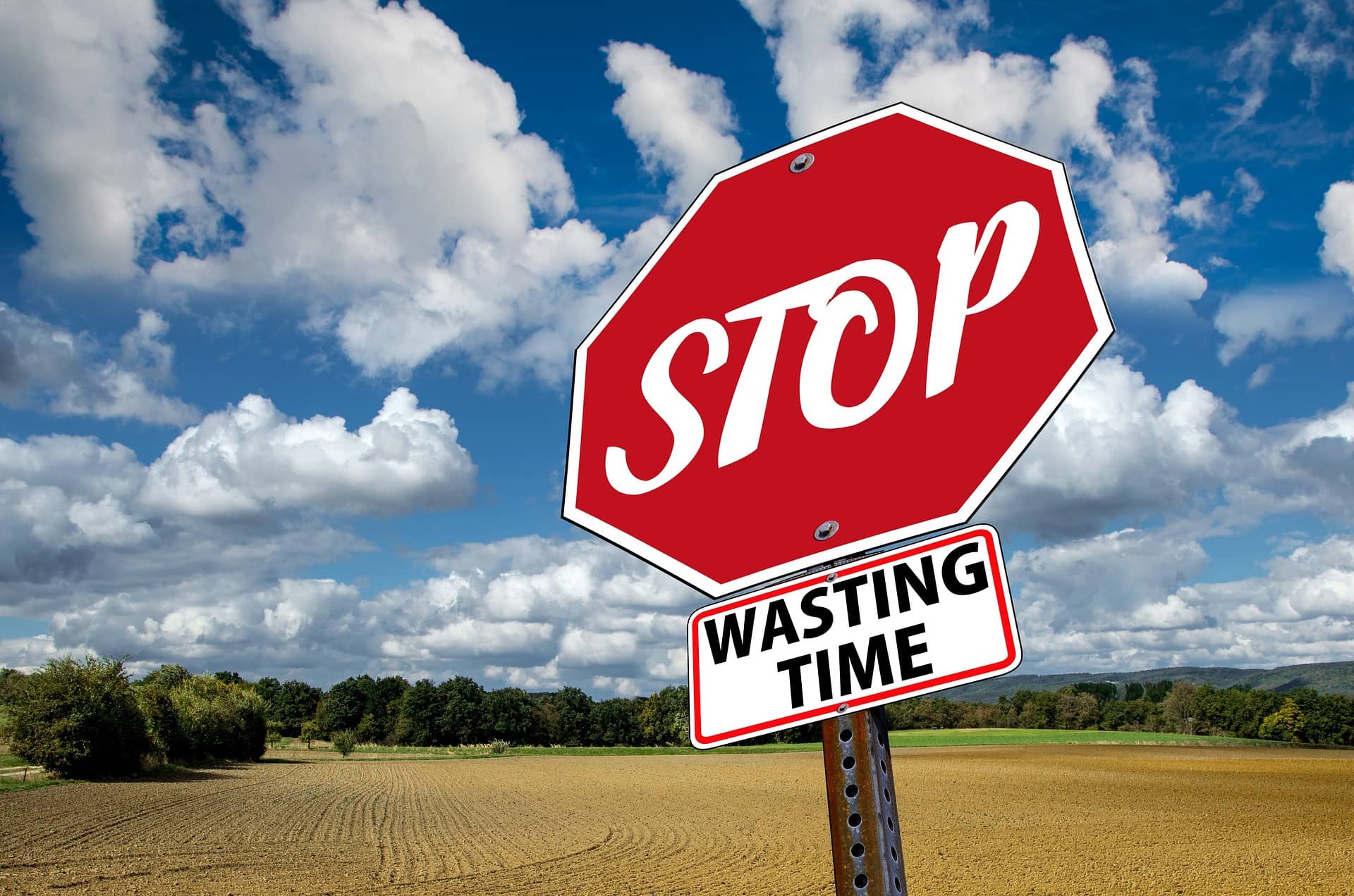 Компании кидало. Stop wasting your time. Stop wasting Life. Sale time. Waste time.