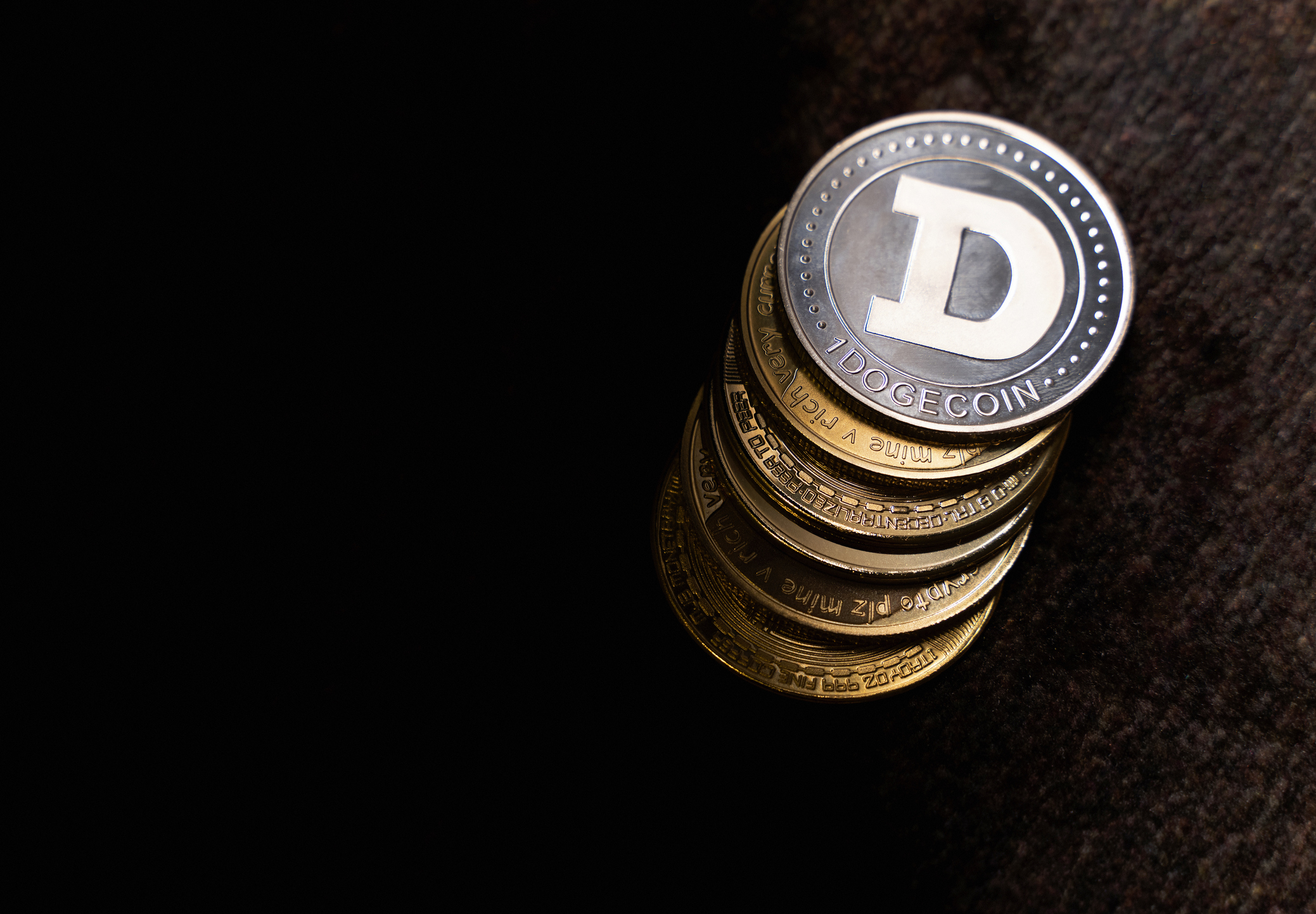 Dogecoin gold cryptocurrency coins