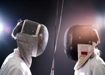 Is Ethereum Crumbling? These Two Crypto Experts Duel