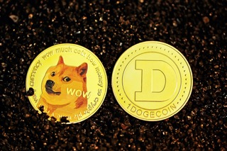 Dogecoin Influencer Believes DOGE Wallet Hack Was Planned And Targeted