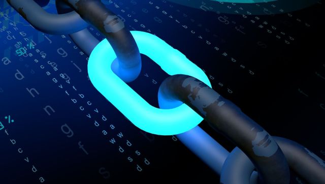 Aave and Solana Lead Crypto Rebound as Bitcoin Holds Critical $60K Support
