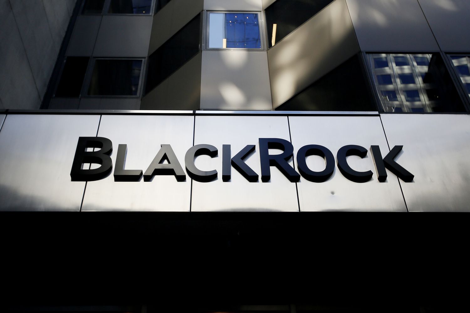 BlackRock To Shed 3% Of Workforce In Anticipation Of Bitcoin ETF Approval | Bitcoinist.com