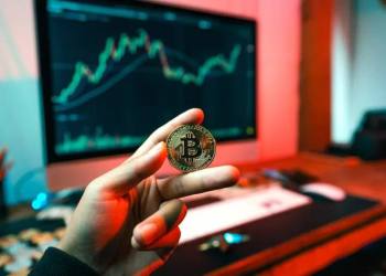 FX & Commodities Traders Pick Up Bitcoin, BNB and Option2trade Tokens for Explosive 100x Growth