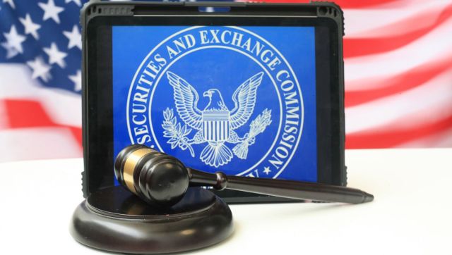 A16z Crypto Lawyer Unleashes Scathing Attack On US SEC, Spot Ethereum ETF In Danger?