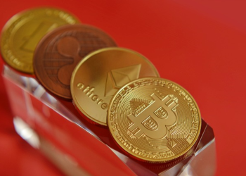 DeeStream Becomes a Haven for TRON & Stellar Investors Amid Solana’s 23% decline with Hopes of 100x Gain.
