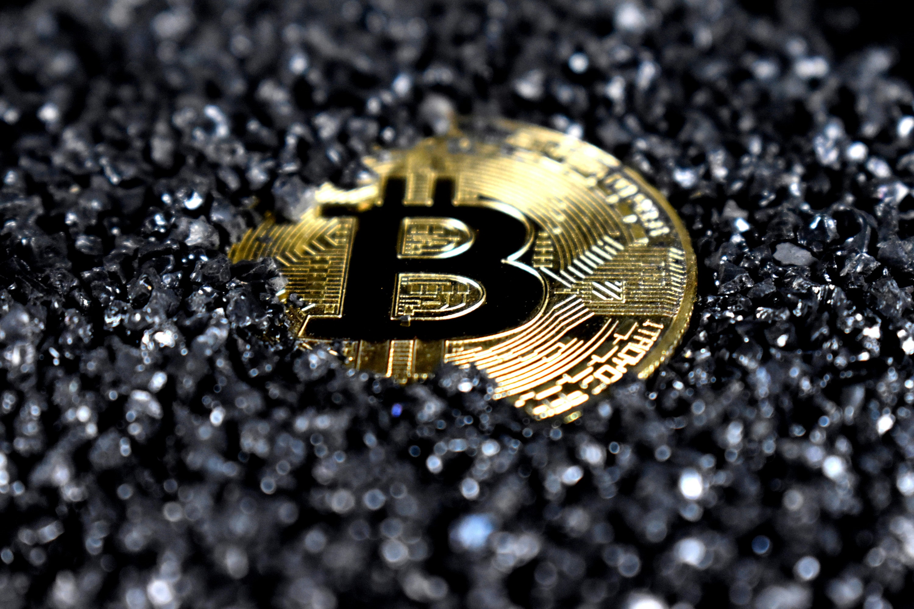 Bitcoin Mining Crisis: The Bullish Signal You Can’t Ignore