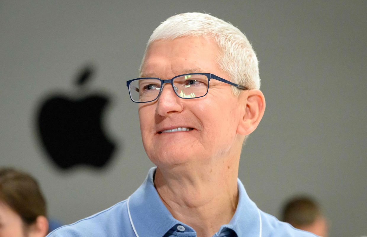 Deepfake Tim Cook Stirs Chaos At Apple Event, Promotes Crypto Fraud