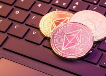 Crypto Influencer Tiết Lộ Top Alt coin Sẵn Sàng Bùng Nổ