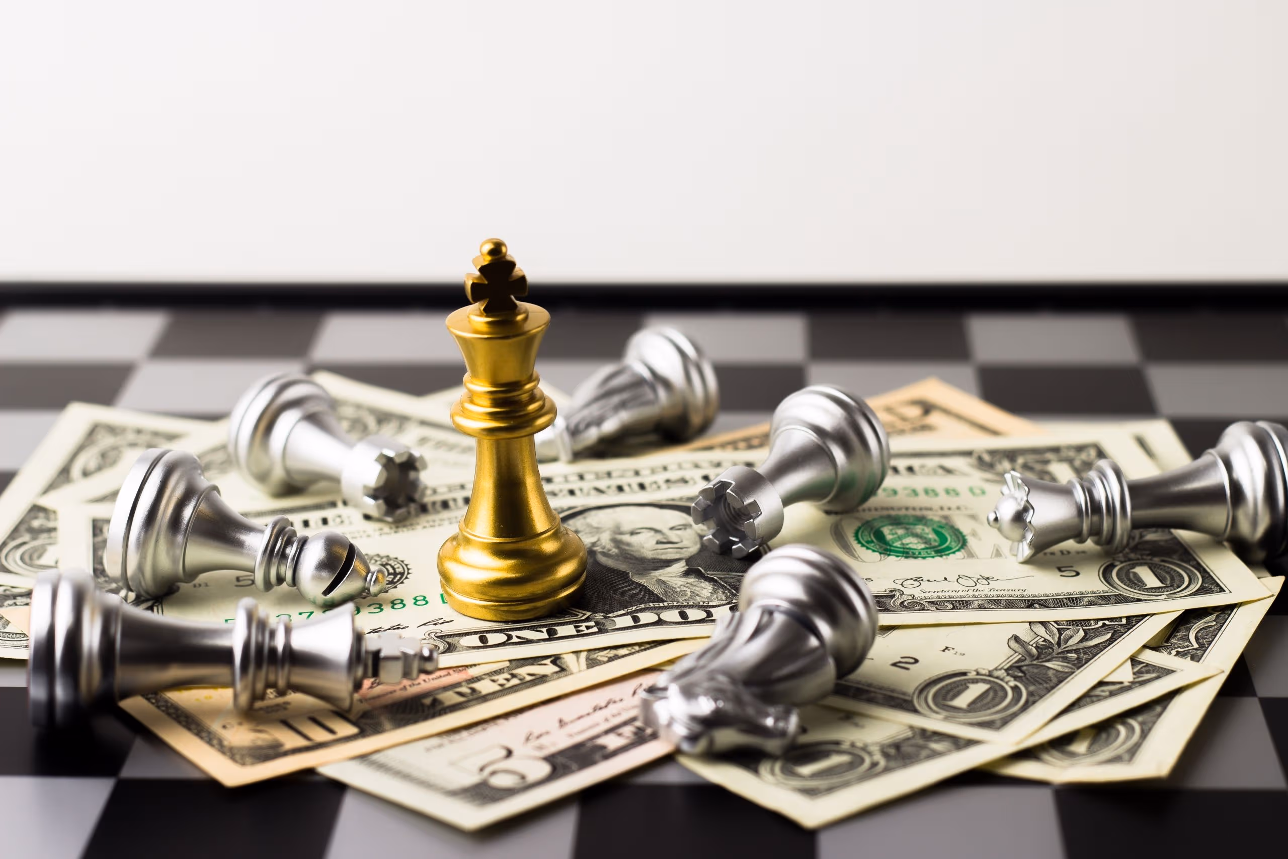 XRP, ADA и SOL изключени от крипто резервите? Големи промени преди петъчната среща на върха