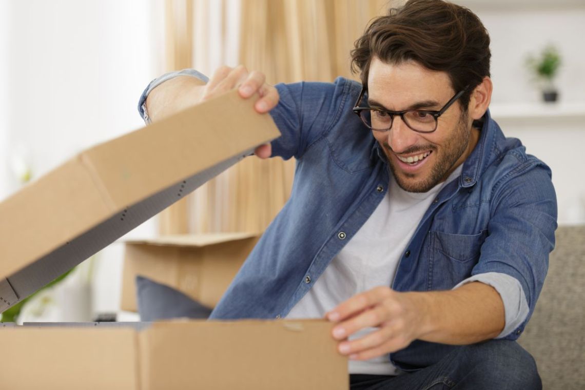 ¿Cómo conseguir una caja misteriosa de Amazon?