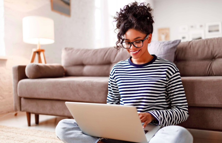 كيفية ربح المال من الانترنت للمبتدئين: 20 طريقة لتحقيق دخل اون لاين