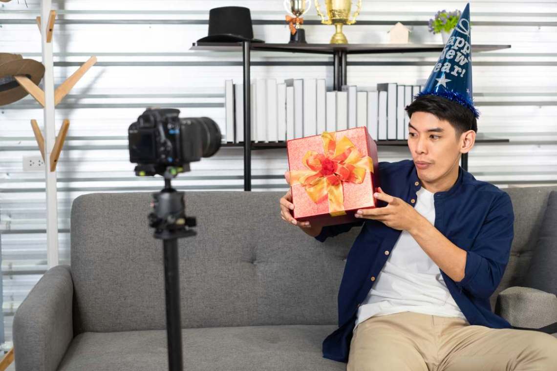 Cajas sorpresa y redes sociales: El poder viral de los unboxings en Youtube