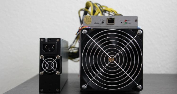 Ar verta investuoti į ASIC kasimo įrangą?