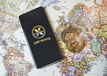 Bitcoin price falls below $104,000, but investors keep making steady gains through (XRP mining)
