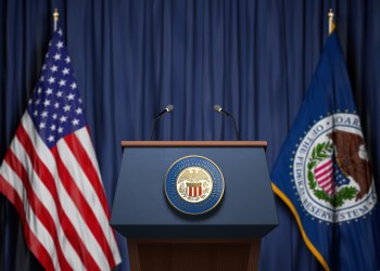 Powell: Trump’s tarieven zorgen voor nieuwe inflatiepiek – impact op de crypto markt?