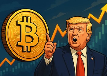 Bitcoin steigt auf $105k und Trump fordert massive Zinssenkung