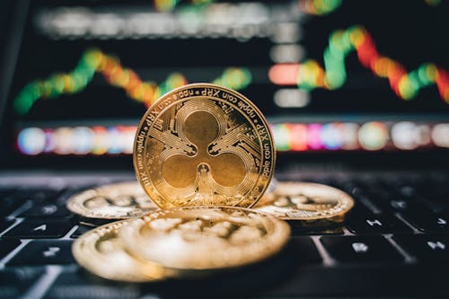 XRP Builds Pressure Below  As RSI Breakdown Signals Imminent Move – Analyst