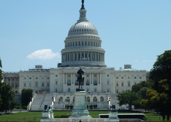 U.S. Lawmakers Wrangle Over Stablecoin Rules, A7A5 Proves What One Looks Like When Done Right