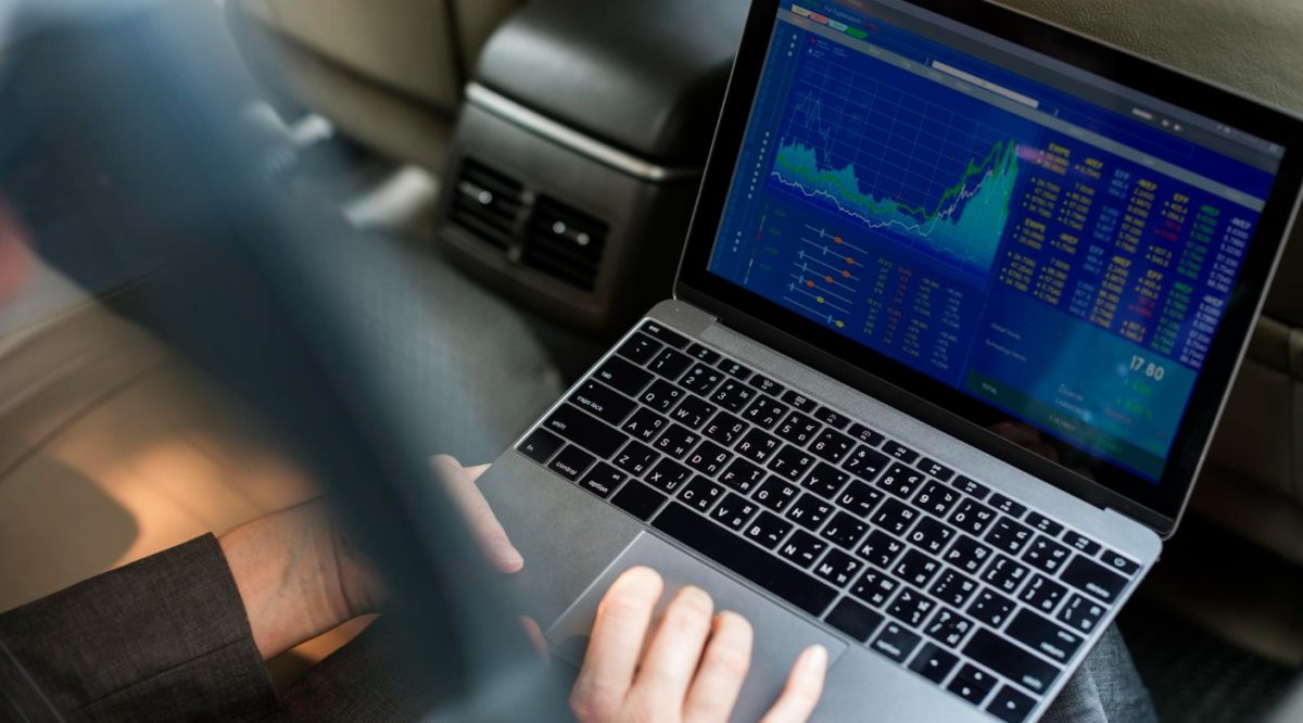 Zašto Kripto Pada? Analiza Tržišta i Najbolje Kriptovalute za Diversifikaciju