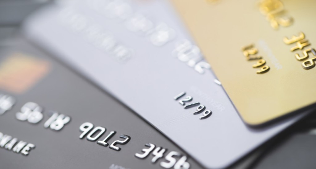 Bankkártyás vásárlás (Visa, Mastercard)