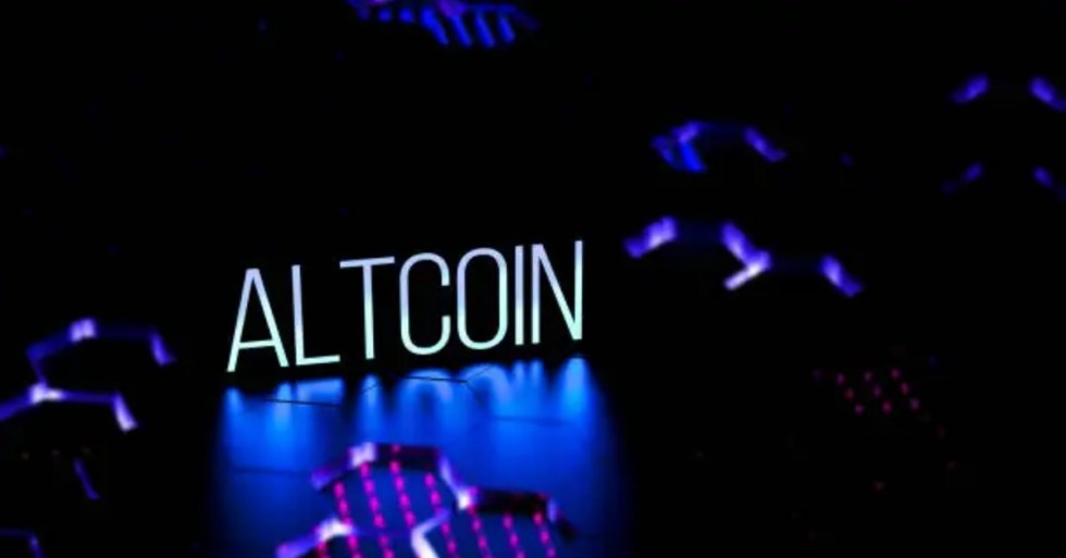 Топ 4 синьо-чип алткойна, които да купиш преди краят на 2025