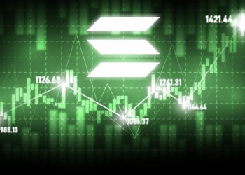 Solana pārsniedz 200 dolāru robežu pēc 15% pieauguma — TOKEN6900 izmanto mēmu monētu impulsu