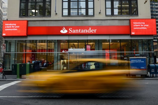 Spanish Banking Powerhouse Santander Opens Doors To Crypto For The Public
