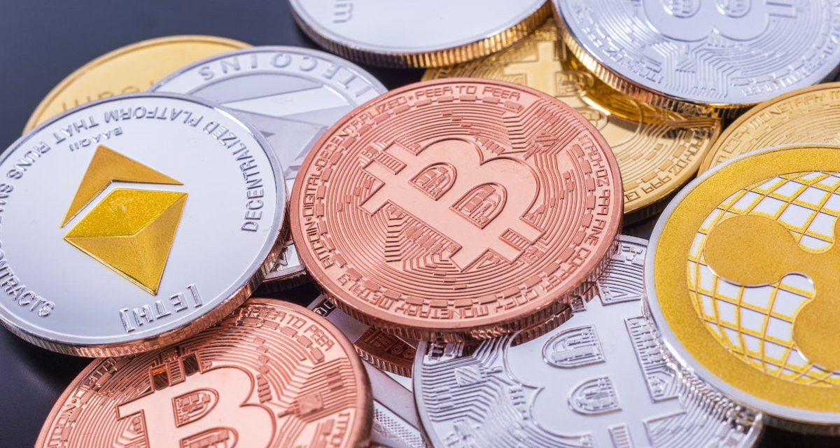 Top 3 altcoiny, ktoré veľryby práve hromadia