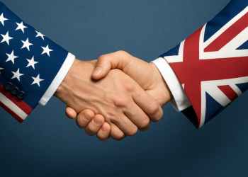 Regulacje kryptowalut UK i USA.