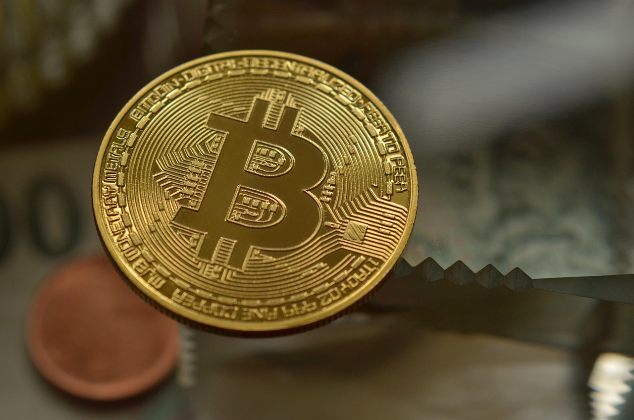 Analyst Who Called The Gold Surge To ATH And The S&P Rally Has Turned To Bitcoin – Here’s What He Said