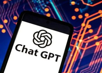 ChatGPT alege 2 criptomonede sub 1 dolar de cumpărat în octombrie