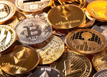 Cena poniżej 0,30 dolara: Te dwie kryptowaluty mogą być kolejnymi, które wystrzelą do 3 dolarów po Ripple (XRP)