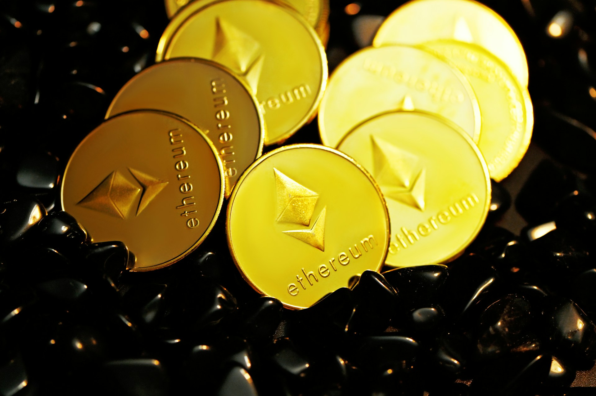 Ethereum Whale BitMine Buys 203,800 ETH – Now Holds 2.7% Of Circulating Supply Ethereum Whale BitMine Buys 203,800 ETH – Now Holds 2.7% Of Circulating Supply